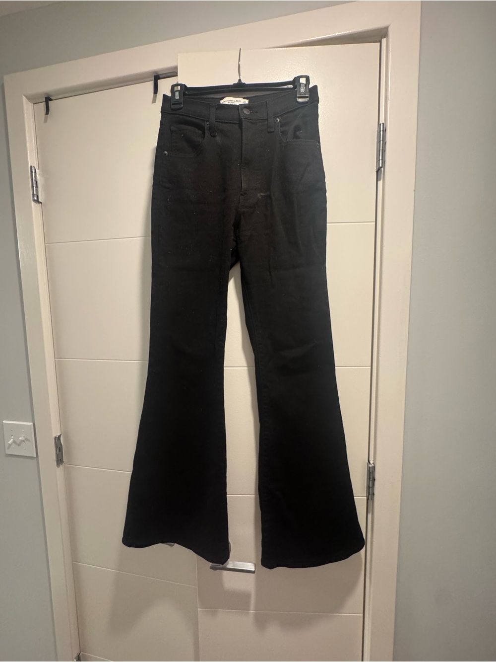 Abercrombie & Fitch The Flare, Ultra High Ride Black Flared Jeans